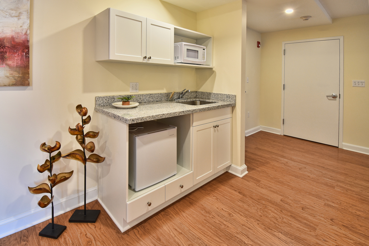 Courtyard Suites Kitchenette